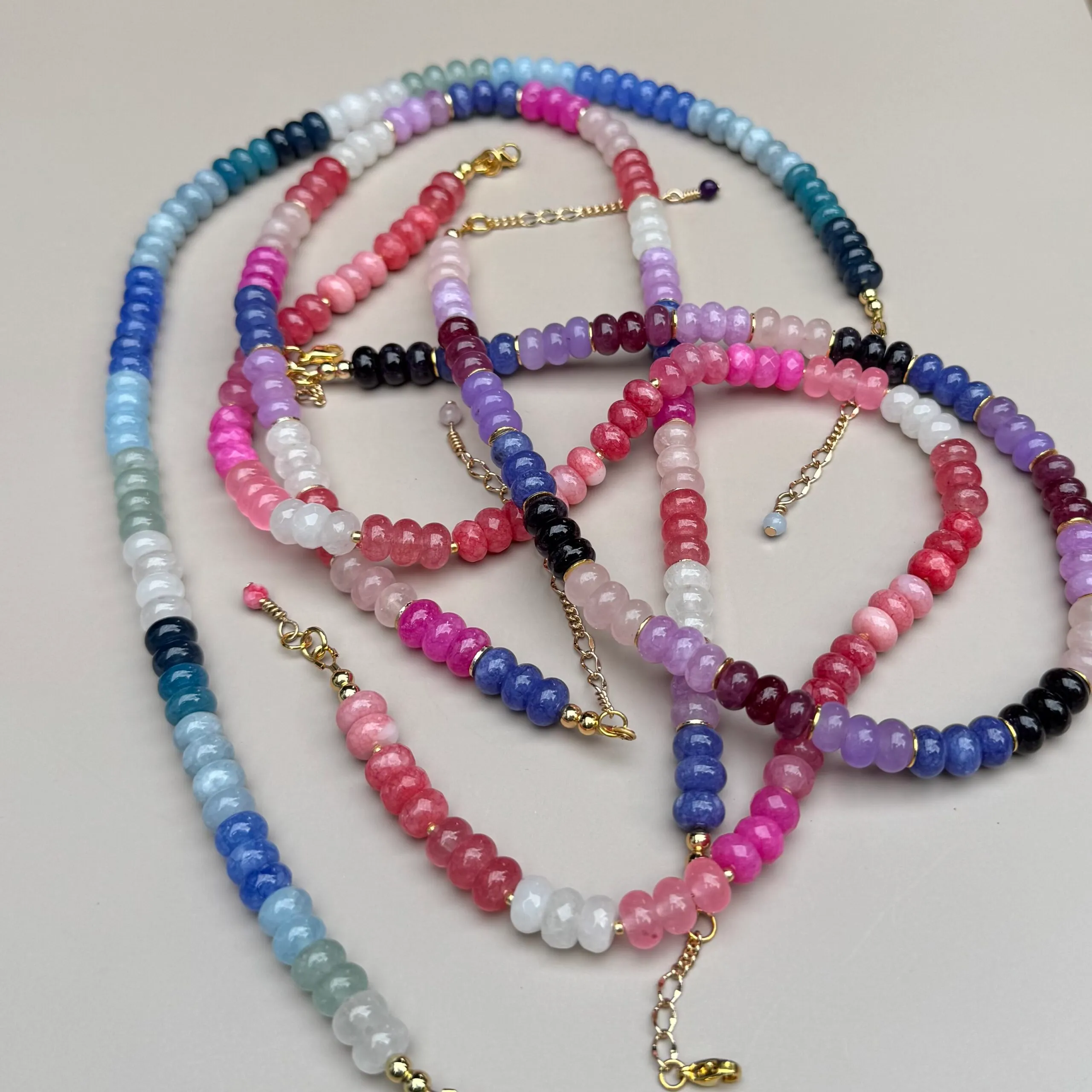 the rosa necklace - pinks view 3