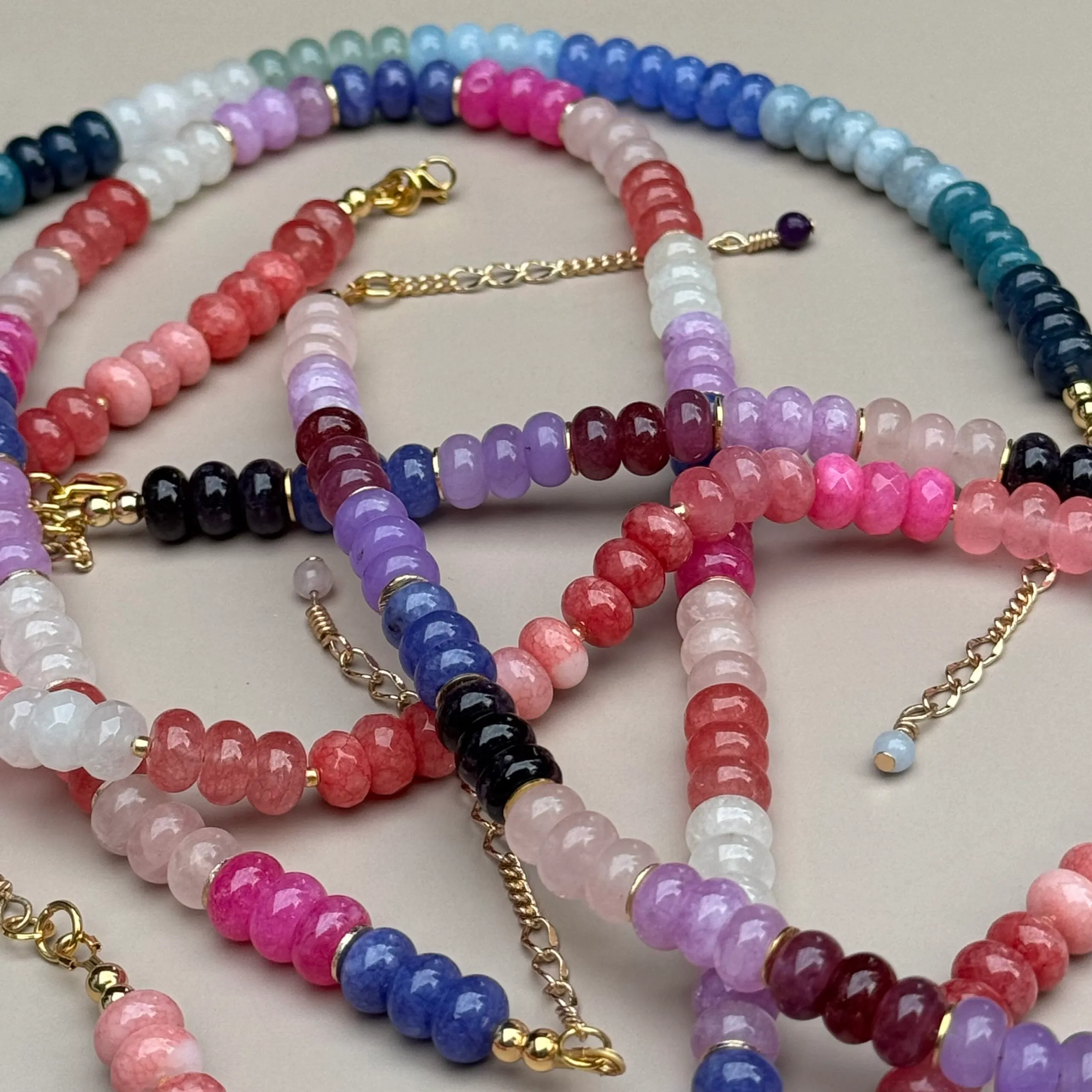 the rosa necklace - pinks view 4