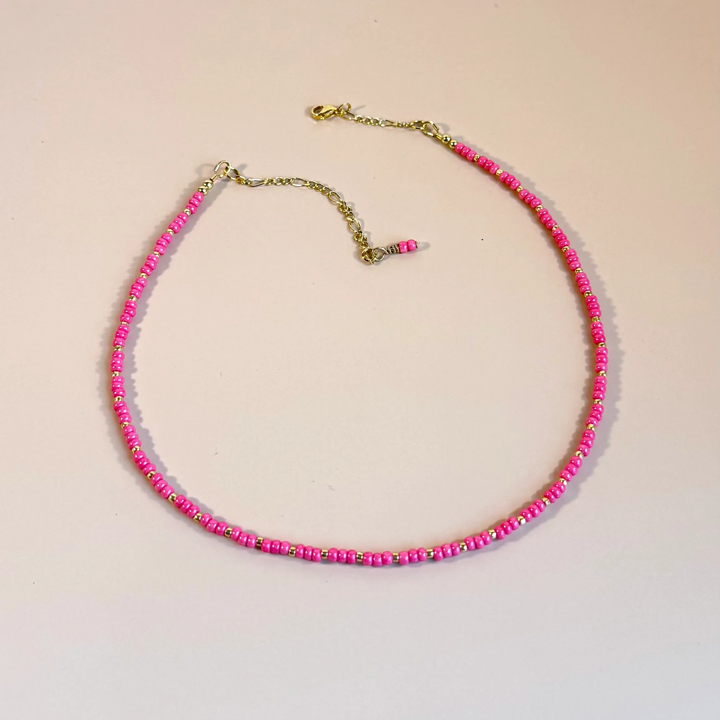 the olivia necklace - pinks view 3